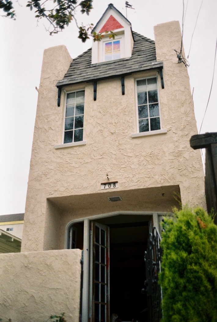 Skinniest House in the country