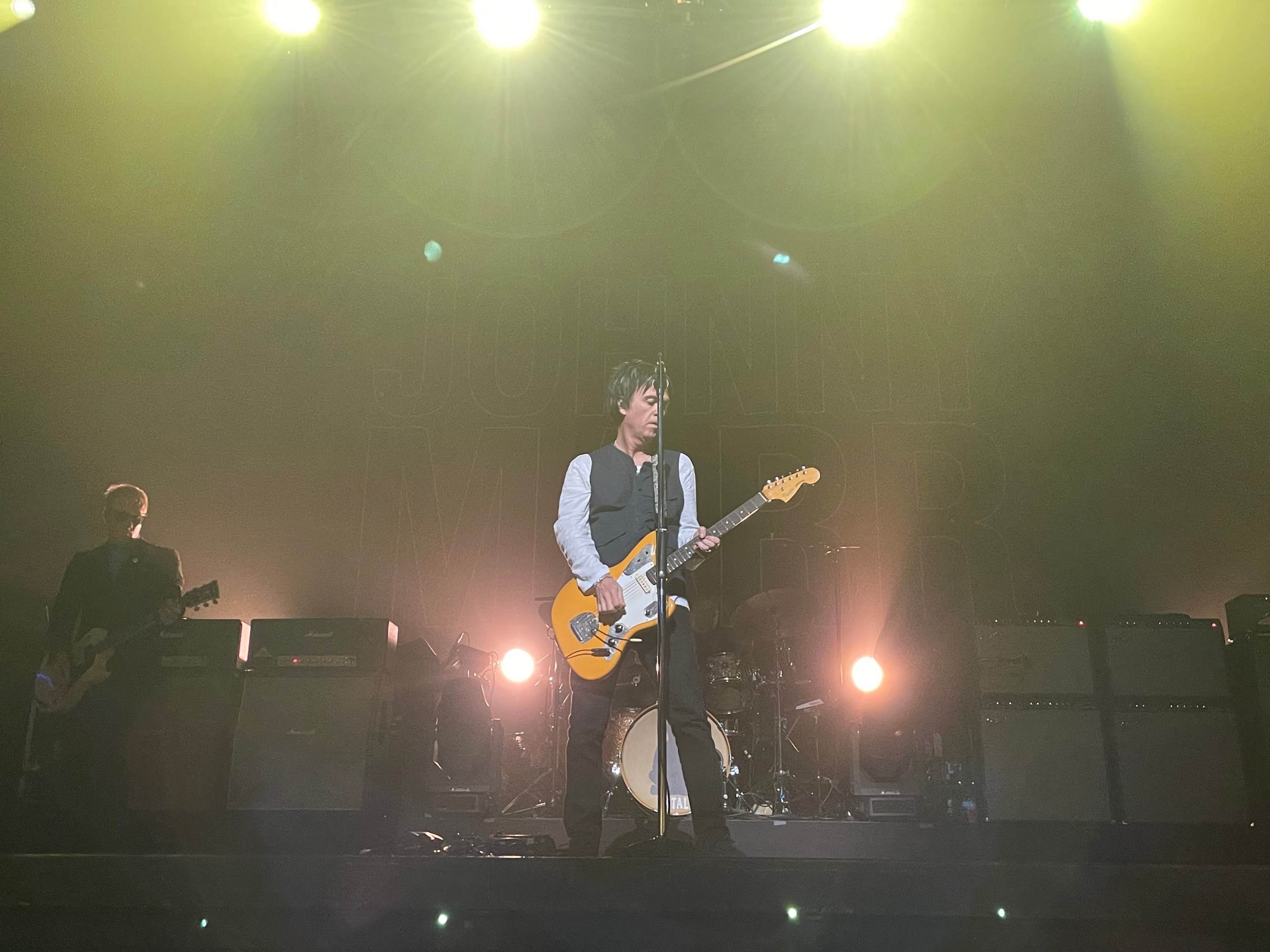 Johnny Marr performing at The Orpheum. Photo by Melissa Mora Hidalgo for L.A. TACO.